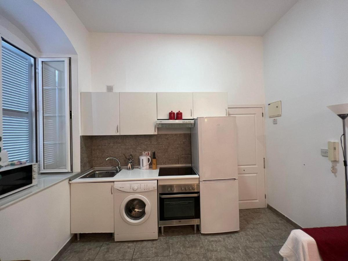 דירות גיברלטר Quirky 1Br Just Off Main Street Prime Location מראה חיצוני תמונה