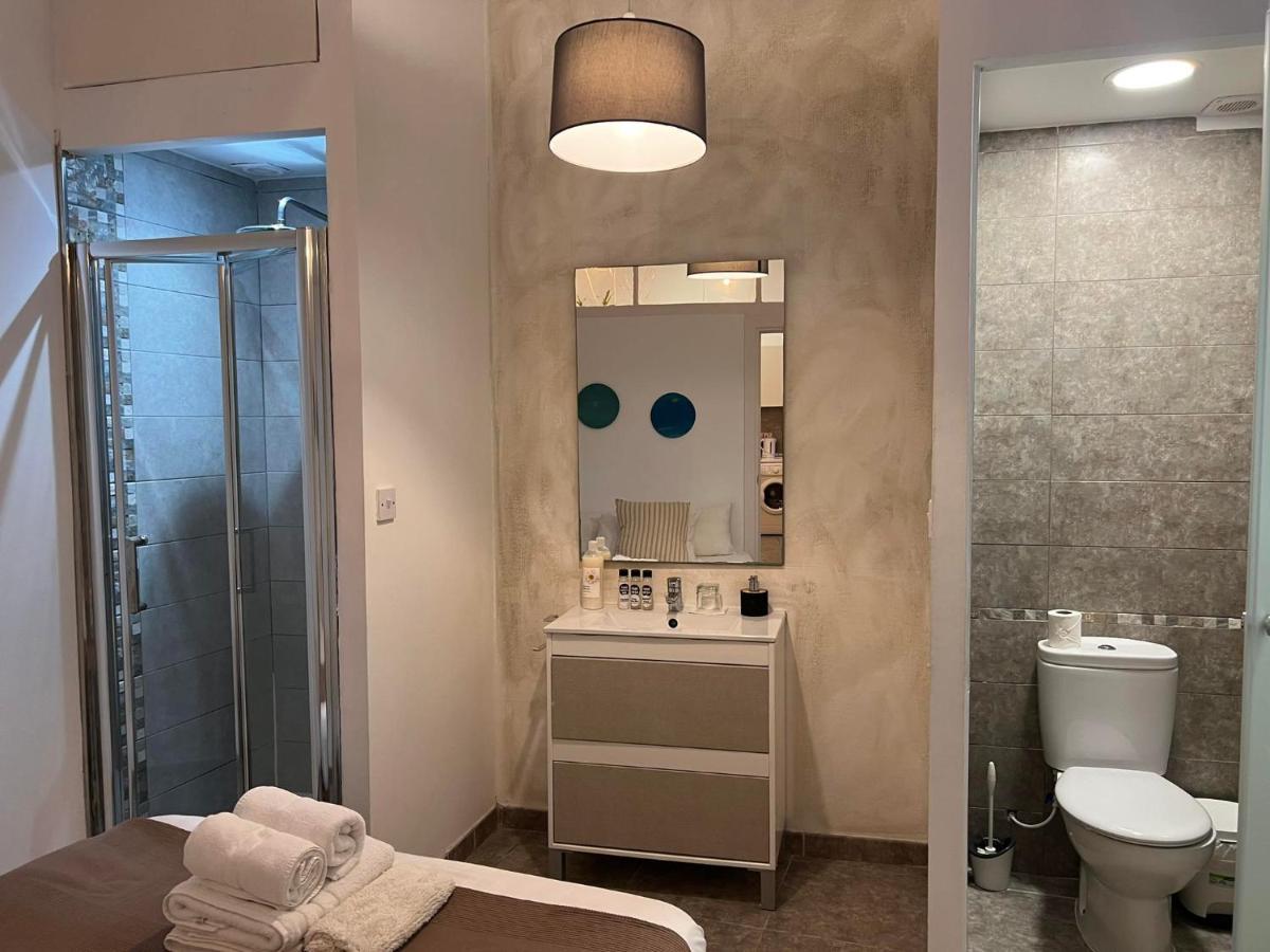 דירות גיברלטר Quirky 1Br Just Off Main Street Prime Location מראה חיצוני תמונה
